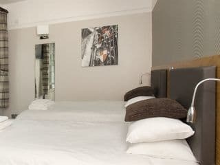 The Red Lion Hotel photo 3