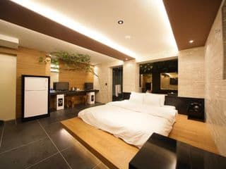 Hotel 2 Heaven Jongno photo 1