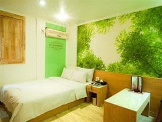 RUI Hotel photo 1