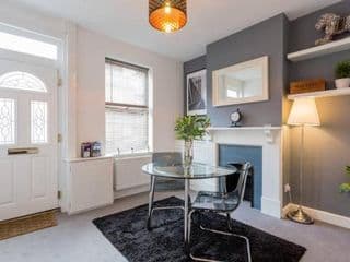 Ashton House photo 1