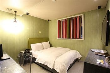 Baron de Paris Hotel