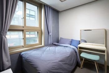 24 Guesthouse Sinchon