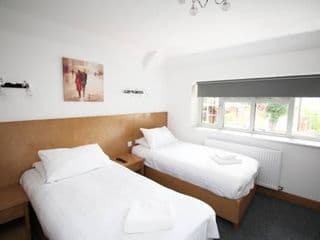 Flexistay Aparthotel Sutton photo 1