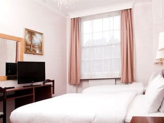 St George's Hotel photo 1