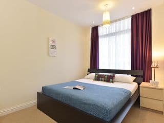 Roseberry Apartments photo 3